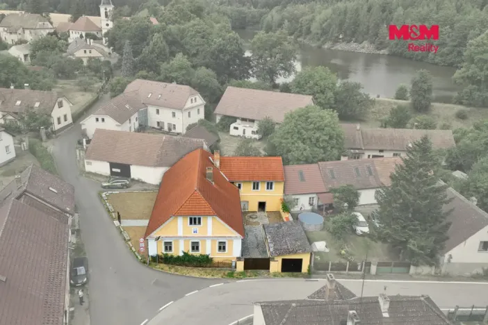 Prodej rodinného domu, Uzeničky - Černívsko, 163 m2