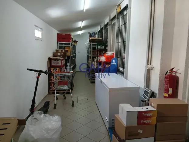 Prodej obchodního prostoru, Velim, Riegrova, 218 m2