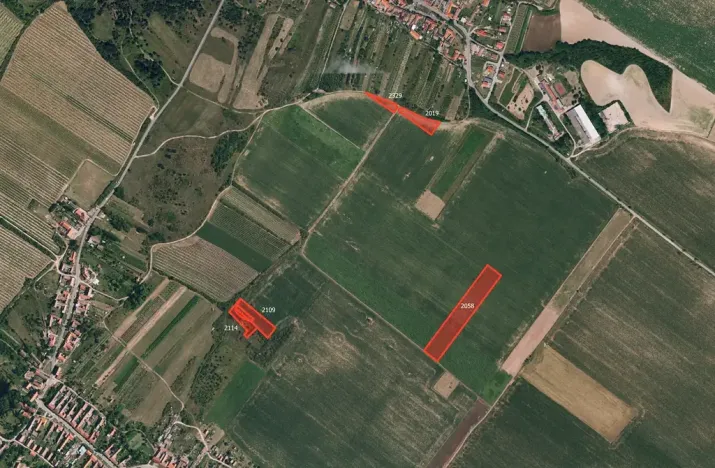 Prodej podílu pole, Znojmo, 4097 m2