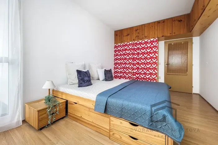 Pronájem bytu 3+kk, Praha - Černý Most, náměstí Plukovníka Vlčka, 86 m2