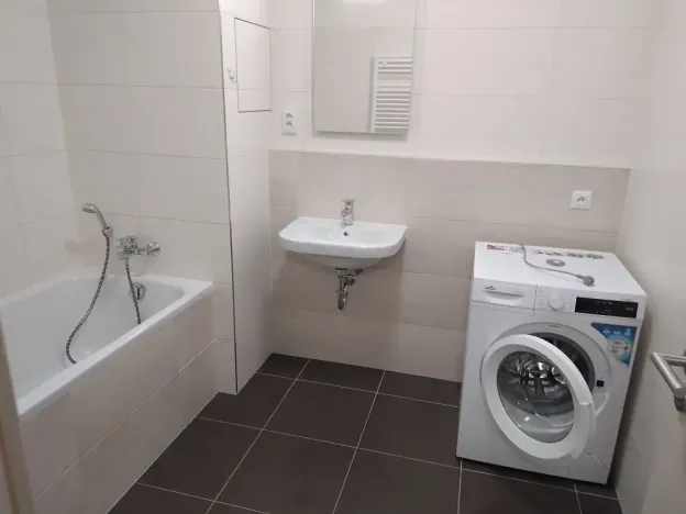 Prodej kanceláře, Praha - Vysočany, Čerpadlová, 57 m2