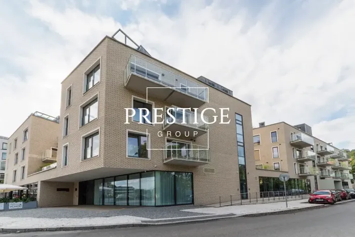 Pronájem bytu 2+kk, Praha - Smíchov, Kobrova, 81 m2