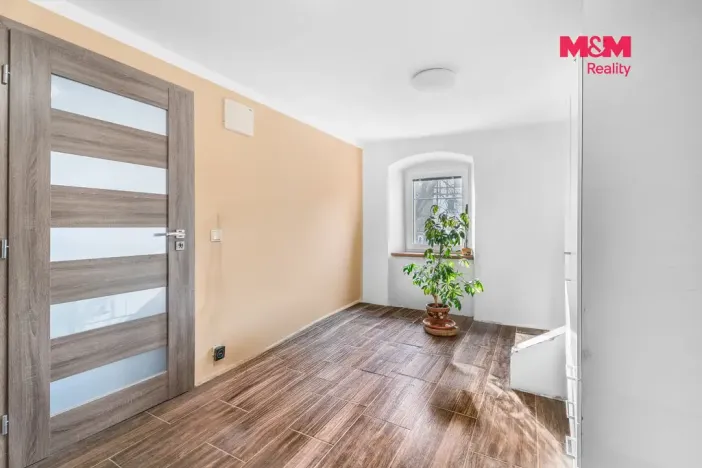 Prodej rodinného domu, Ústí nad Labem - Kojetice, 300 m2