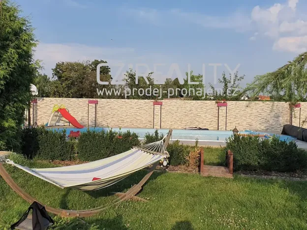 Prodej komerčního pozemku, Pečky, 35798 m2