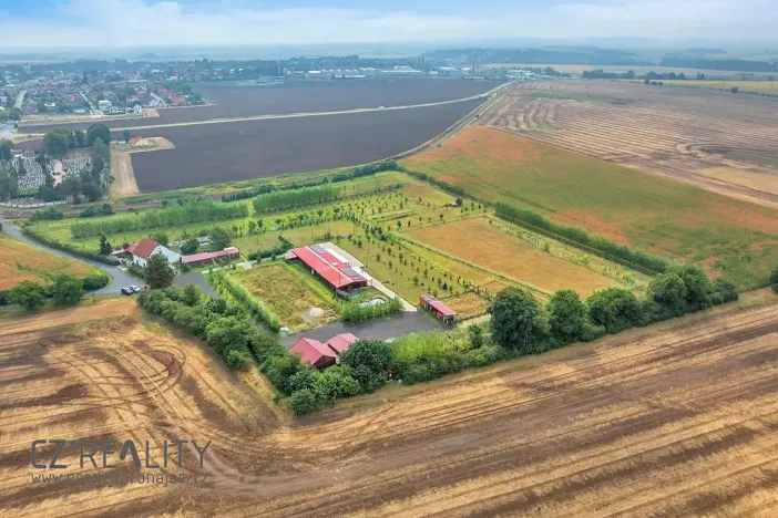 Prodej komerční nemovitosti, Pečky, 345 m2