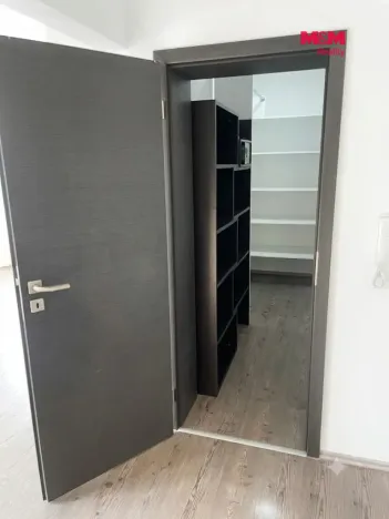 Pronájem atypického bytu, Strakonice - Strakonice I, Mlýnská, 92 m2