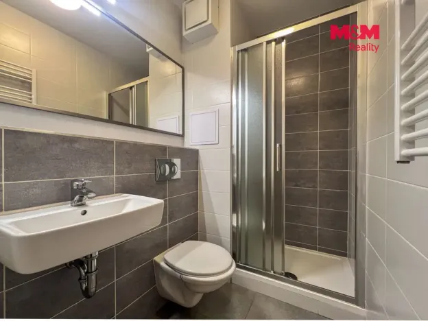 Pronájem bytu 2+kk, Praha - Hlubočepy, Geologická, 34 m2