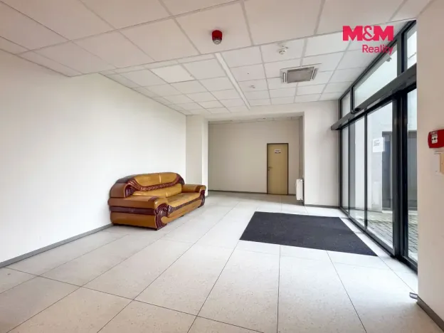 Pronájem bytu 2+kk, Praha - Hlubočepy, Geologická, 34 m2