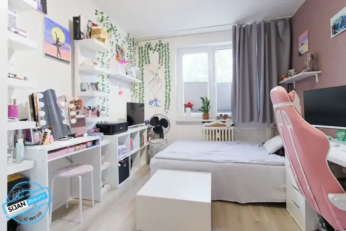 Prodej bytu 3+1, Krnov, nám. Hrdinů, 76 m2