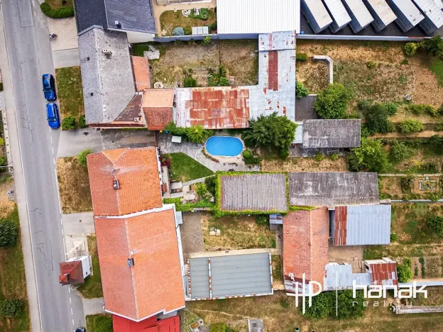 Prodej rodinného domu, Hradčany, 243 m2