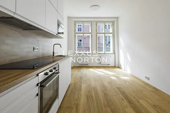 Pronájem bytu 2+kk, Praha - Žižkov, Bořivojova, 35 m2