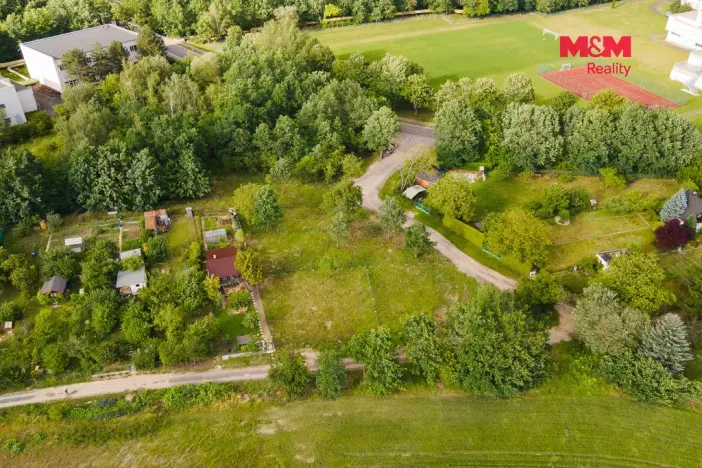 Prodej zahrady, Pardubice, 399 m2