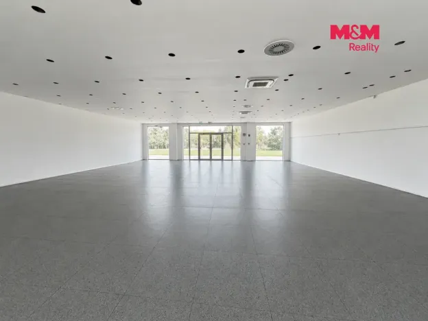 Pronájem obchodního prostoru, Hrdějovice, Na Bahnech, 420 m2
