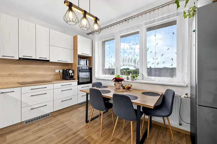 Prodej bytu 3+1, Trhové Sviny, Budovatelská, 73 m2