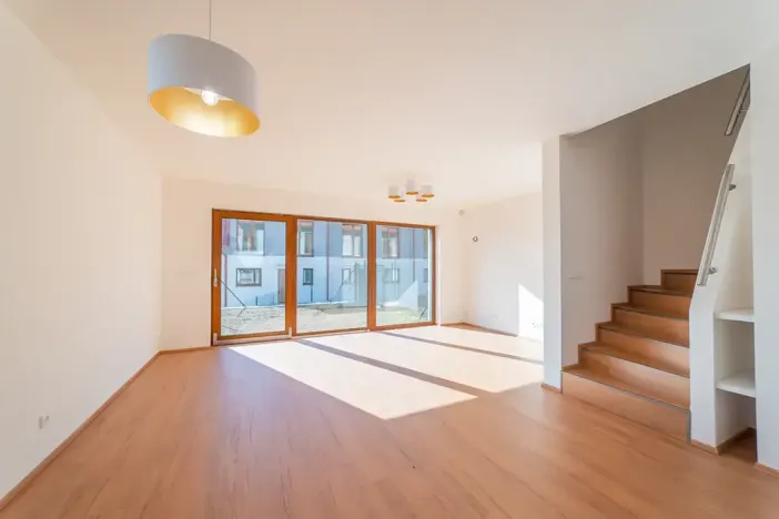 Prodej bytu 5+kk, Mořina, 106 m2