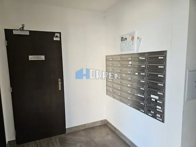 Pronájem bytu 2+kk, Praha - Holešovice, V háji, 62 m2