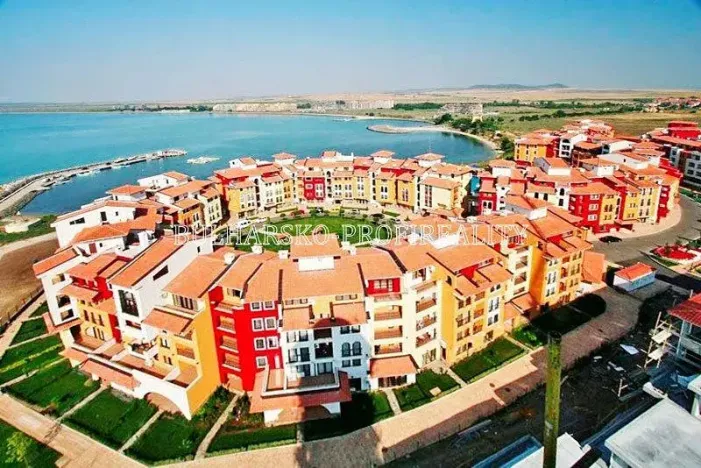 Prodej bytu 2+kk, Acheloj, Bulharsko, 77 m2