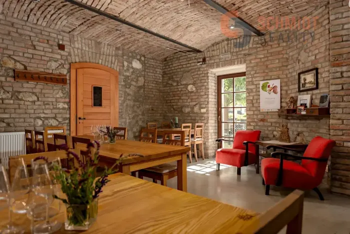 Prodej ubytování, Mikulov, Republikánské obrany, 1024 m2