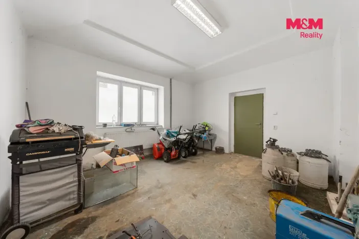 Prodej obchodního prostoru, Ústí nad Labem - Neštěmice, Veslařská, 240 m2