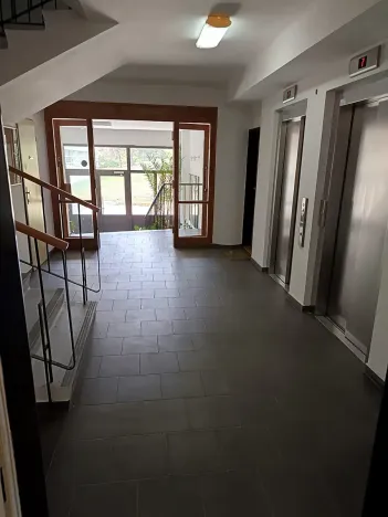 Pronájem bytu 2+kk, Praha - Dejvice, Evropská, 50 m2