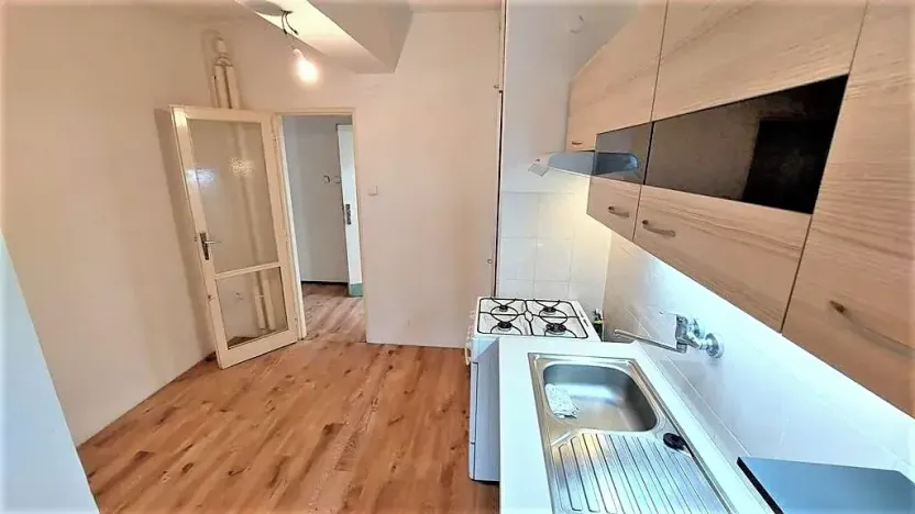 Prodej bytu 2+1, Praha, Ke kladivům, 62 m2