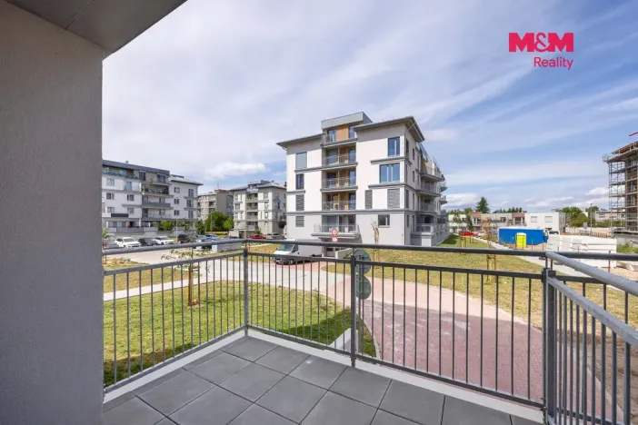 Pronájem bytu 3+kk, Pardubice, U Sportovní školy, 82 m2