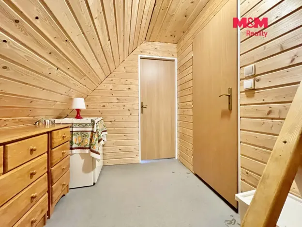 Prodej chalupy, Staré Město - Stříbrnice, 330 m2