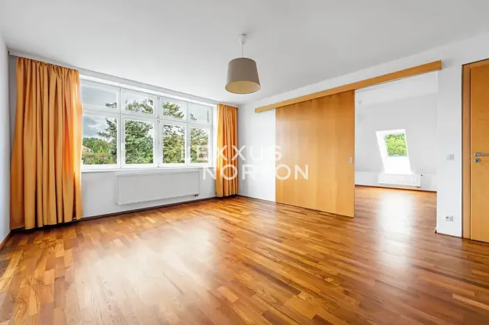 Pronájem bytu 3+1, Praha - Střešovice, Malá, 109 m2