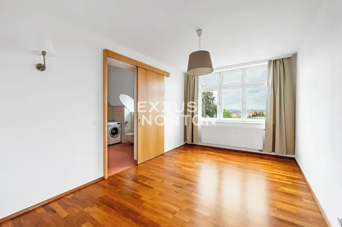 Pronájem bytu 3+1, Praha - Střešovice, Malá, 109 m2