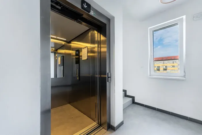 Prodej bytu 2+kk, Kladno - Kročehlavy, Jaroslava Holečka, 57 m2