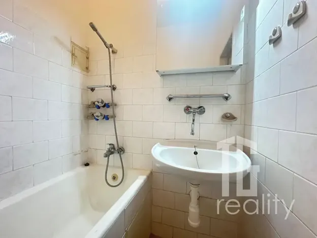 Pronájem bytu 4+kk, Praha - Vysočany, Nemocniční, 82 m2