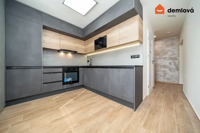 Pronájem bytu 2+1, Ostrava, Otakara Jeremiáše, 58 m2