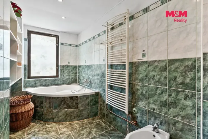 Prodej rodinného domu, Klokočí, 240 m2