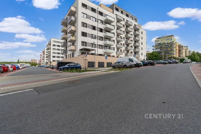 Prodej bytu 1+kk, Praha - Hlubočepy, Fabiánové, 31 m2