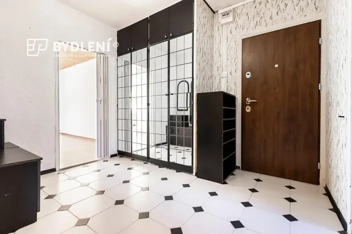 Prodej bytu 3+1, Teplice, Trnovanská, 70 m2