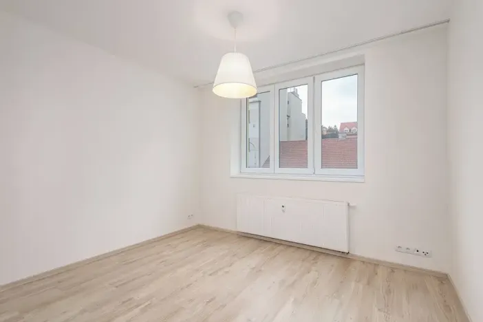 Pronájem bytu 3+1, Praha - Vršovice, Rostovská, 80 m2
