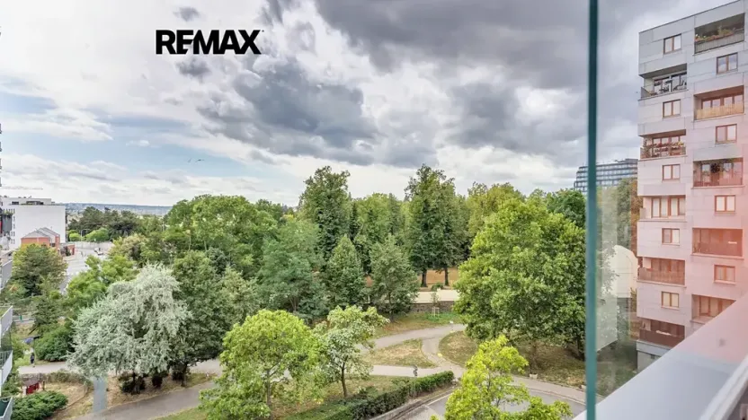 Prodej bytu 2+kk, Praha - Strašnice, Názovská, 60 m2