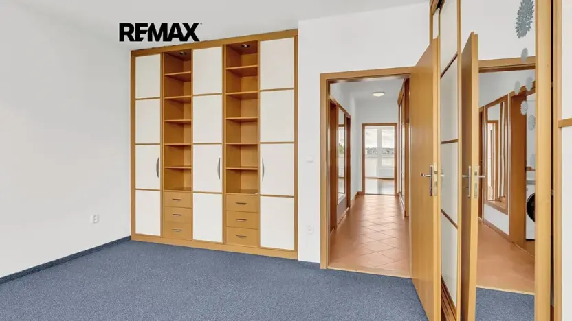 Prodej bytu 2+kk, Praha - Strašnice, Názovská, 60 m2