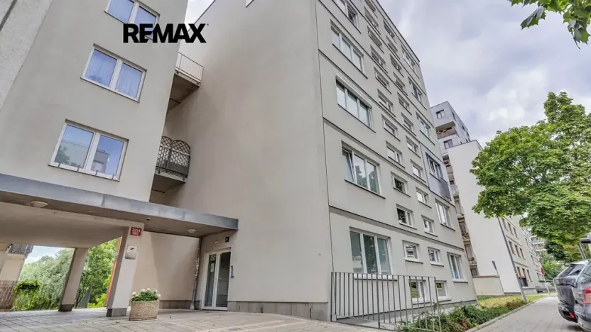 Prodej bytu 2+kk, Praha - Strašnice, Názovská, 60 m2