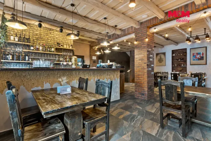 Prodej restaurace, Jablonec nad Nisou, Raisova, 889 m2