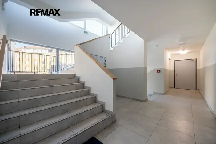 Prodej bytu 2+kk, Praha - Strašnice, Limuzská, 52 m2