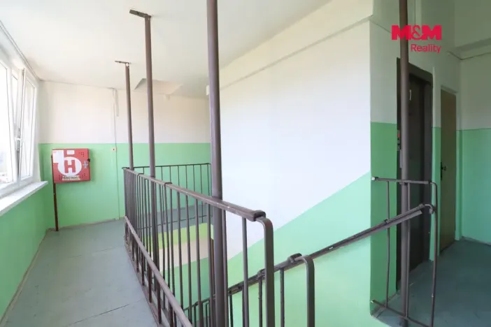 Prodej bytu 1+kk, Most, Česká, 33 m2