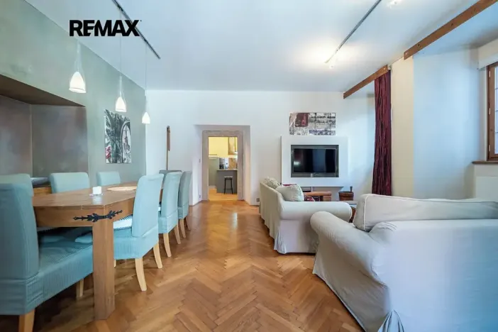 Pronájem bytu 3+1, Praha - Malá Strana, Valdštejnské náměstí, 91 m2