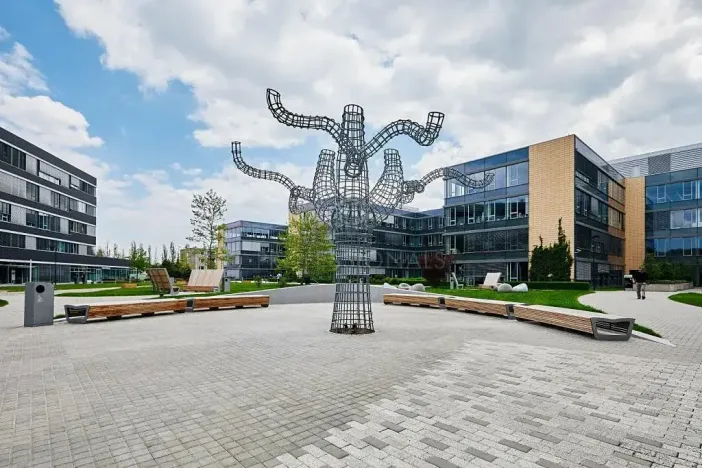 Pronájem kanceláře, Praha - Jinonice, Radlická, 500 m2
