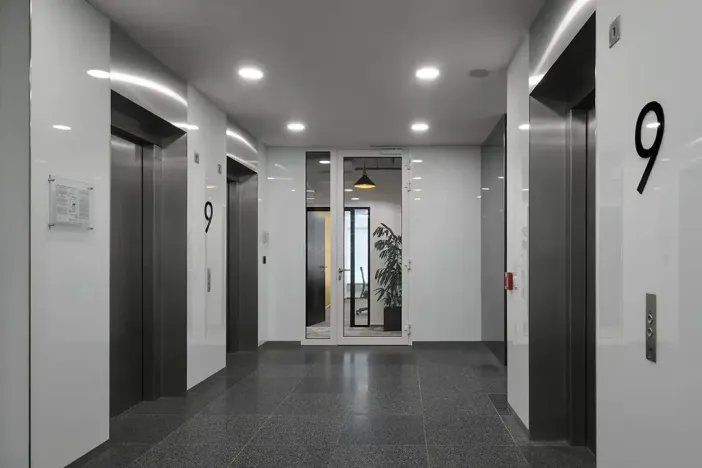 Pronájem kanceláře, Praha - Stodůlky, Bucharova, 444 m2