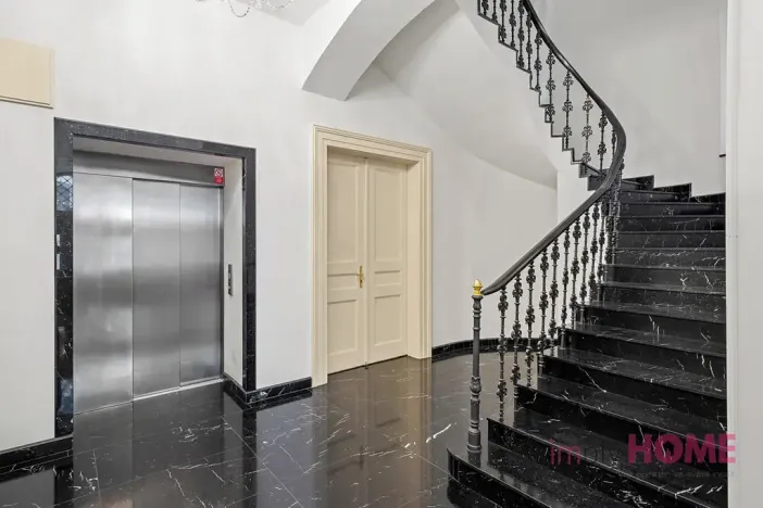 Pronájem komerční nemovitosti, Praha - Staré Město, Krocínova, 176 m2
