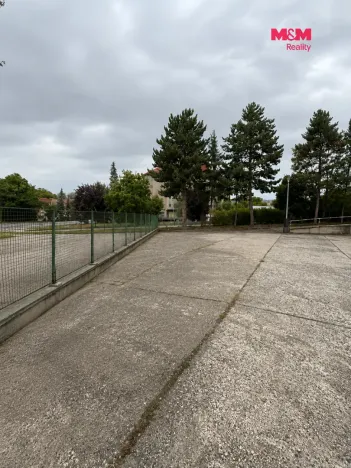 Pronájem skladu, Louny, Poděbradova, 235 m2