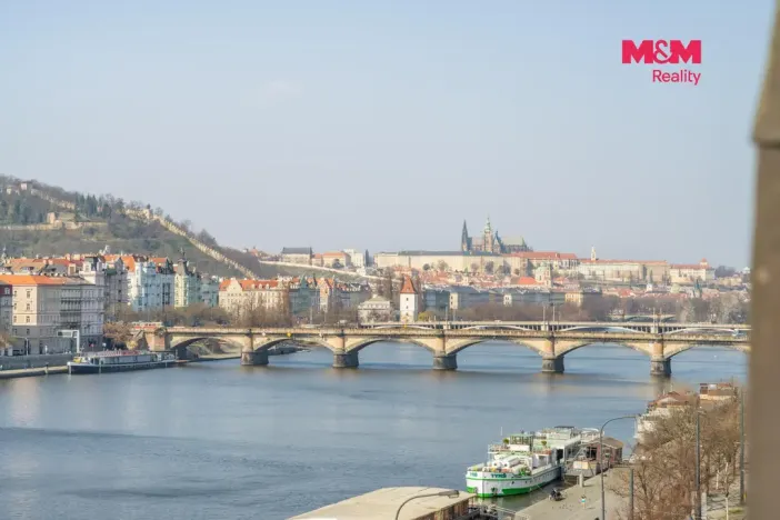 Pronájem bytu 3+1, Praha - Nové Město, Rašínovo nábřeží, 101 m2