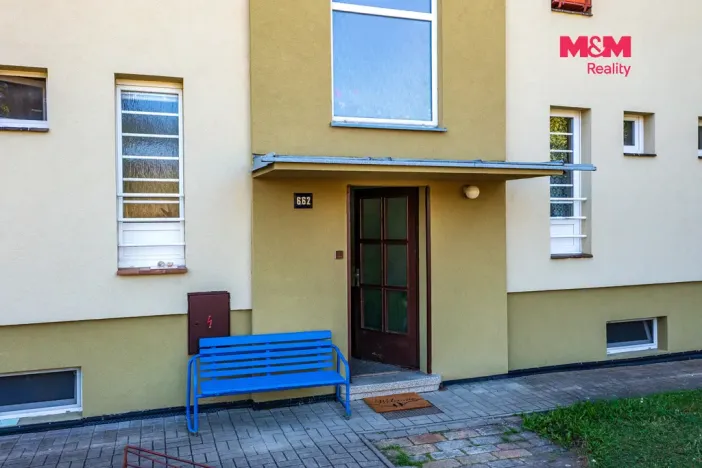 Prodej bytu 2+1, Libochovice, Dvouletky, 46 m2