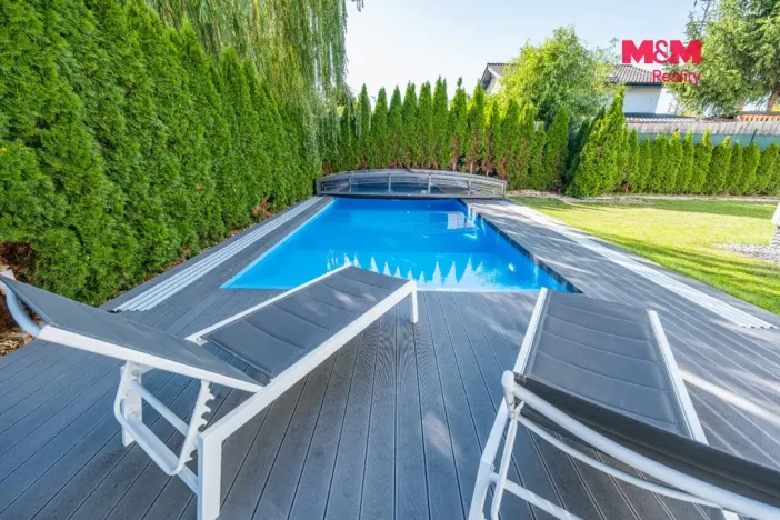 Prodej obchodního prostoru, Šestajovice, U Váhy, 356 m2